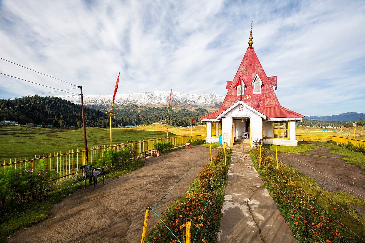 Gulmarg · A considered journey through Gulmarg