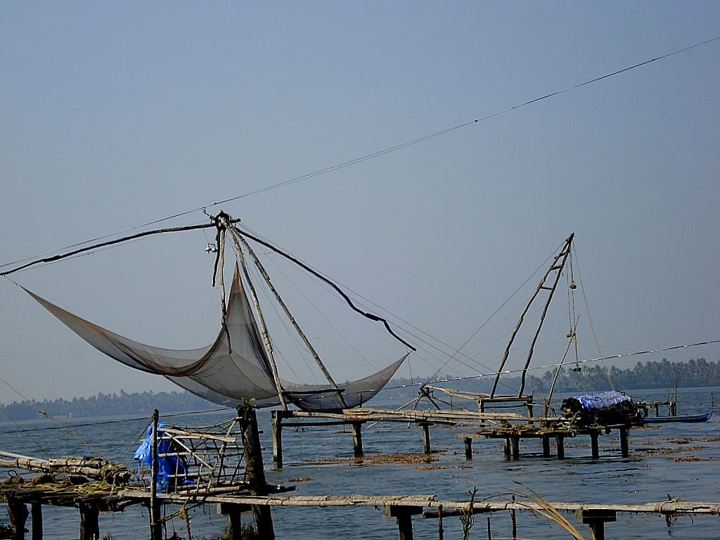 Kochi & Athirapally Waterfalls Tour · 2-Day Journey