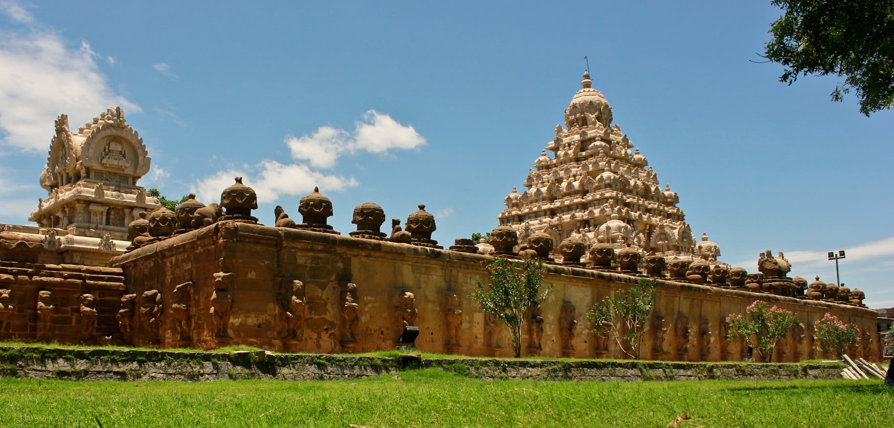 Kanchipuram - Vellore - Ratnagiri · 2-Day Journey